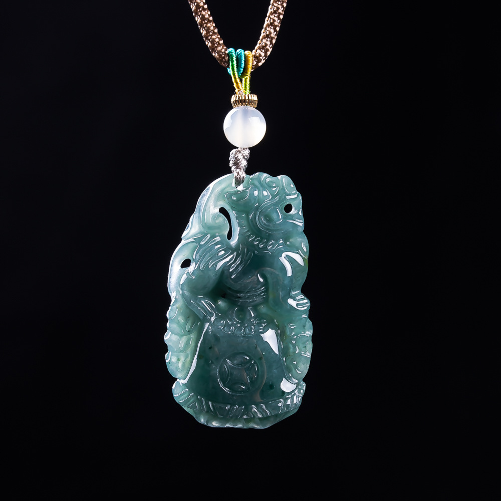 Burmese Jadeite Pixiu Pendant  - đánh giá và giá Vintage Fashion Women