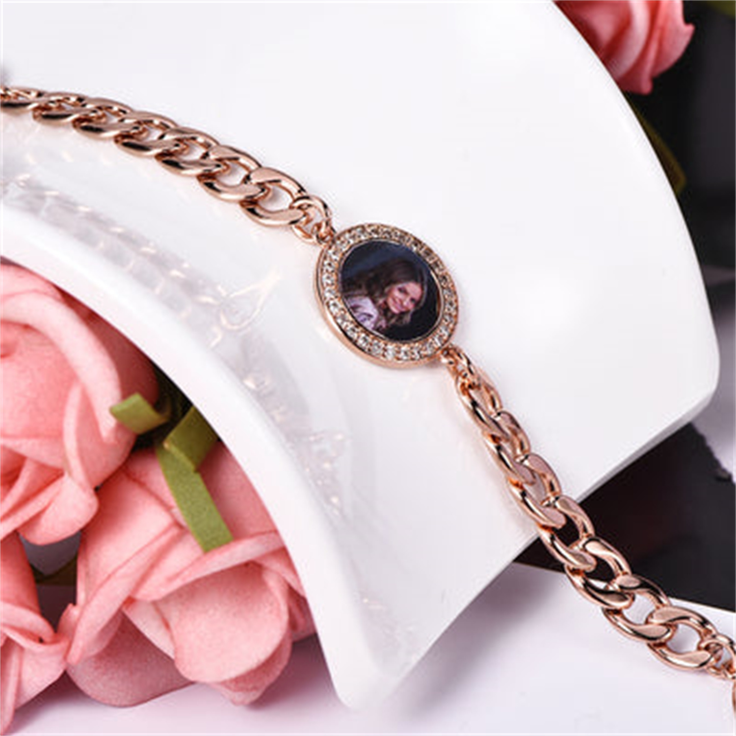 Personalized Cuban Chain Brace - đánh giá và giá Vintage Fashion Photos